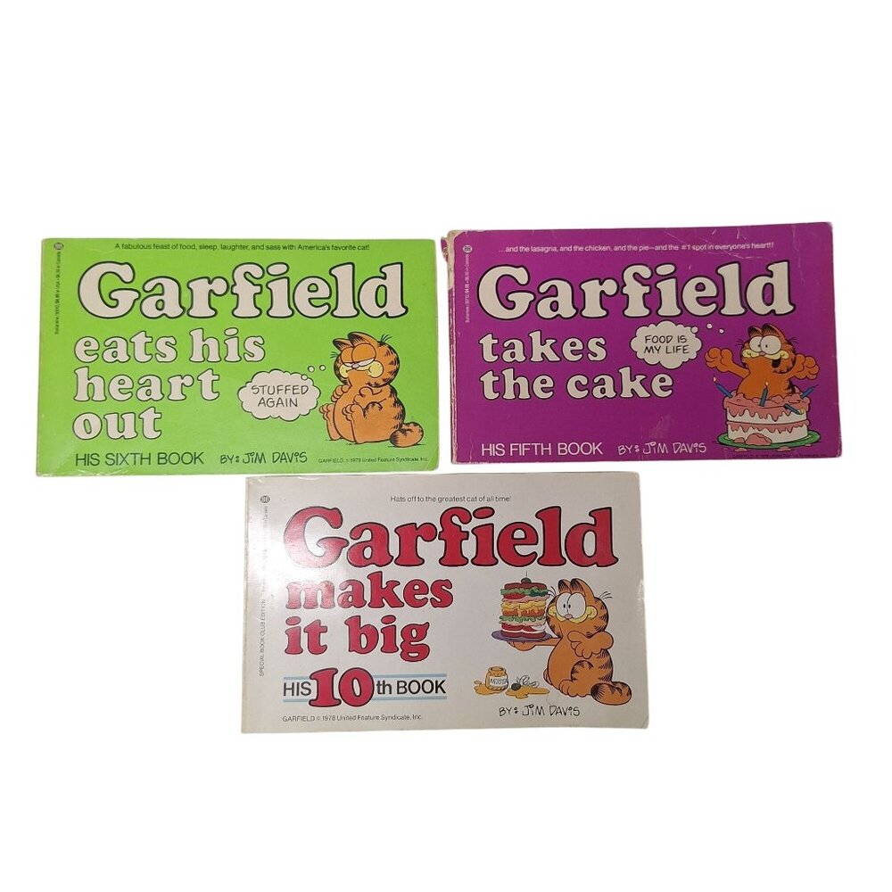 Garfield Comic Book Lot By Jim Davis Eats Heart Cake Makes It Big‎